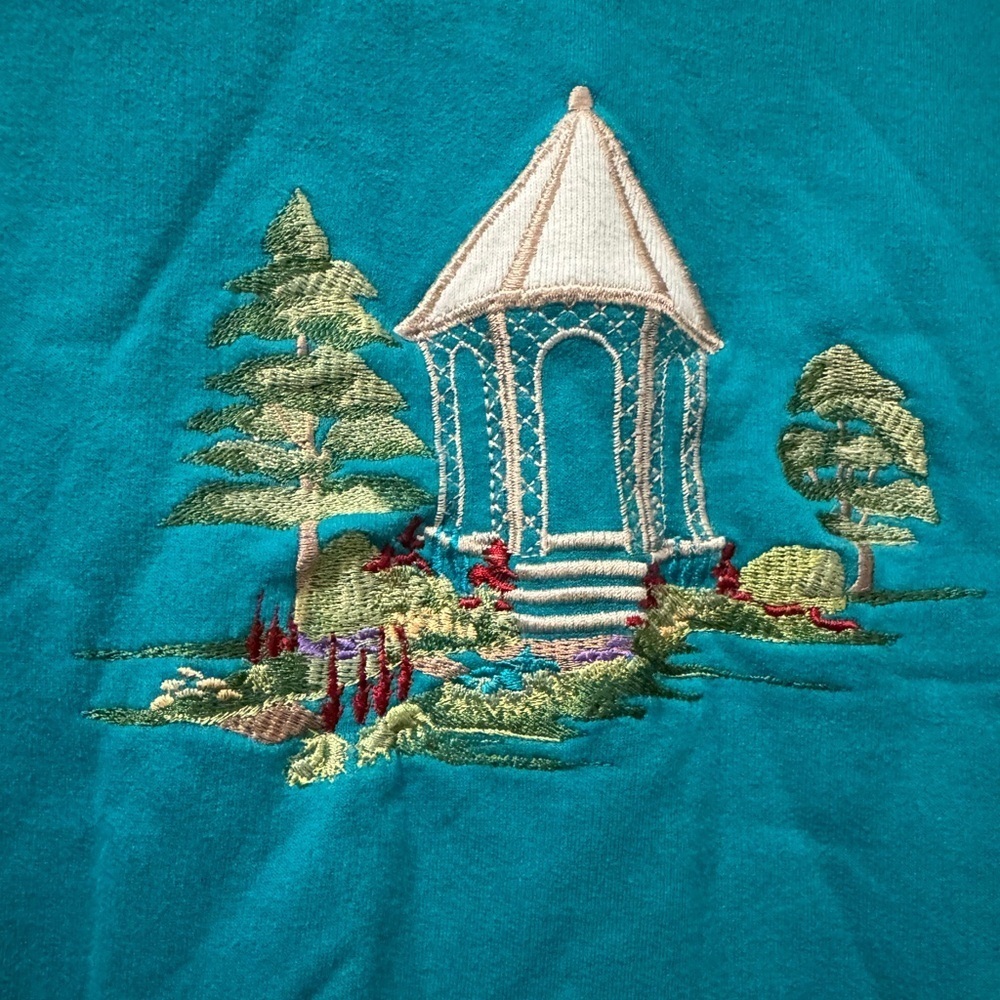 VTG Winter Themed Embroidered Gazebo Garden Grannycore Oversized Sweatshirt 1X - Picture 11 of 11